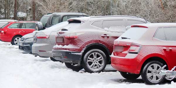 スタッドレスタイヤの特徴