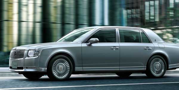 センチュリー（セダン）のタイヤサイズ早見表