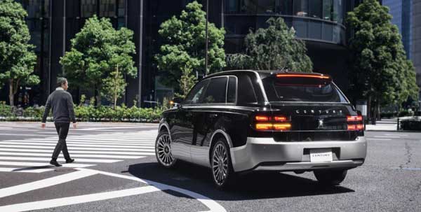 センチュリー（（SUV）におすすめスタッドレスタイヤ4選の特徴と価格