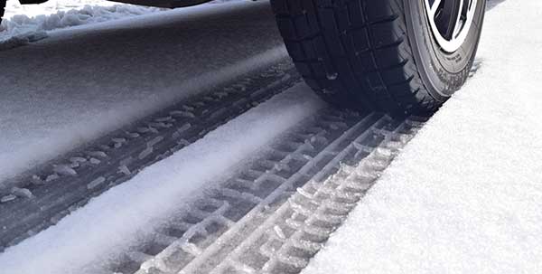 バン・小型トラックのスタッドレスタイヤの選び方
