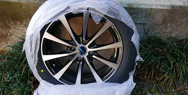 タイヤを通販で購入する際の注意点