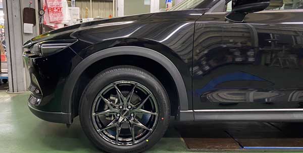 CX-5にRAYS(レイズ) VERSUS ベルサスの装着画像