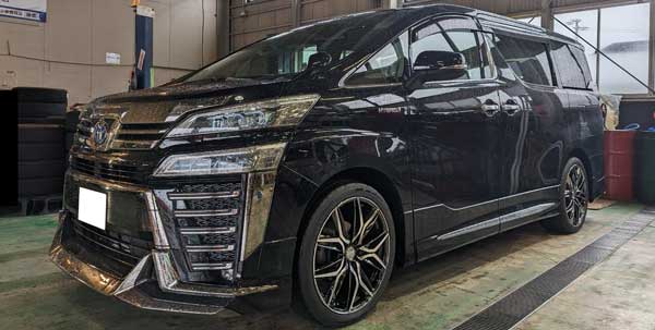 ミニバンの代表車種とホイールサイズ一覧