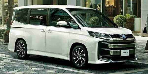 ノアの純正タイヤ・ホイールのサイズ