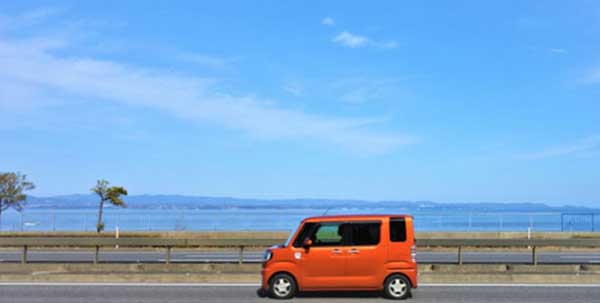 タイヤの空気漏れを見逃さないようにしよう