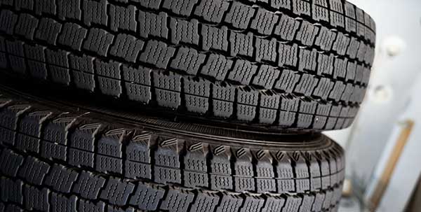 プロ厳選！セダンにおすすめのスタッドレスタイヤ15選