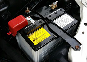 車検前のセルフチェック6・バッテリーの電圧
