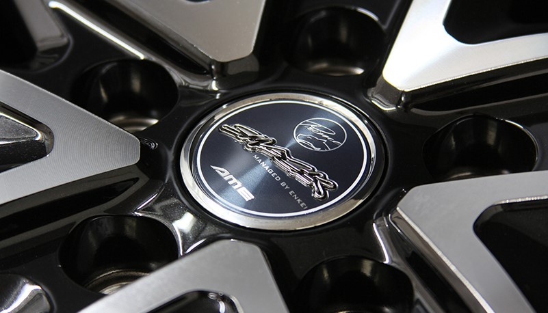 ヤリスクロス かっこいいホイールを履きたい お手頃から高級までおすすめ特集 タイヤワールド館best 店舗blog