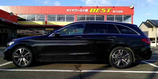 ベンツCクラスのタイヤはタイヤワールド館ベストにおまかせ