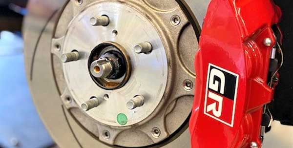 【トヨタ】GRヤリス|フロント4POTビッグキャリパー