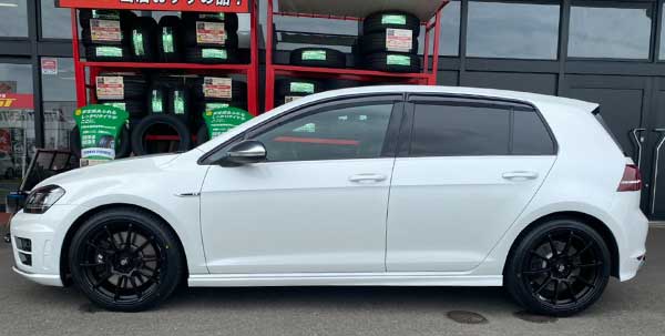 ゴルフのタイヤならタイヤワールド館ベストにおまかせ