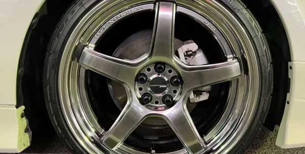 ホイールのリムとは何か？