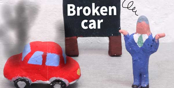 車の窓はどこを割る？脱出用ハンマーの正しい使い方