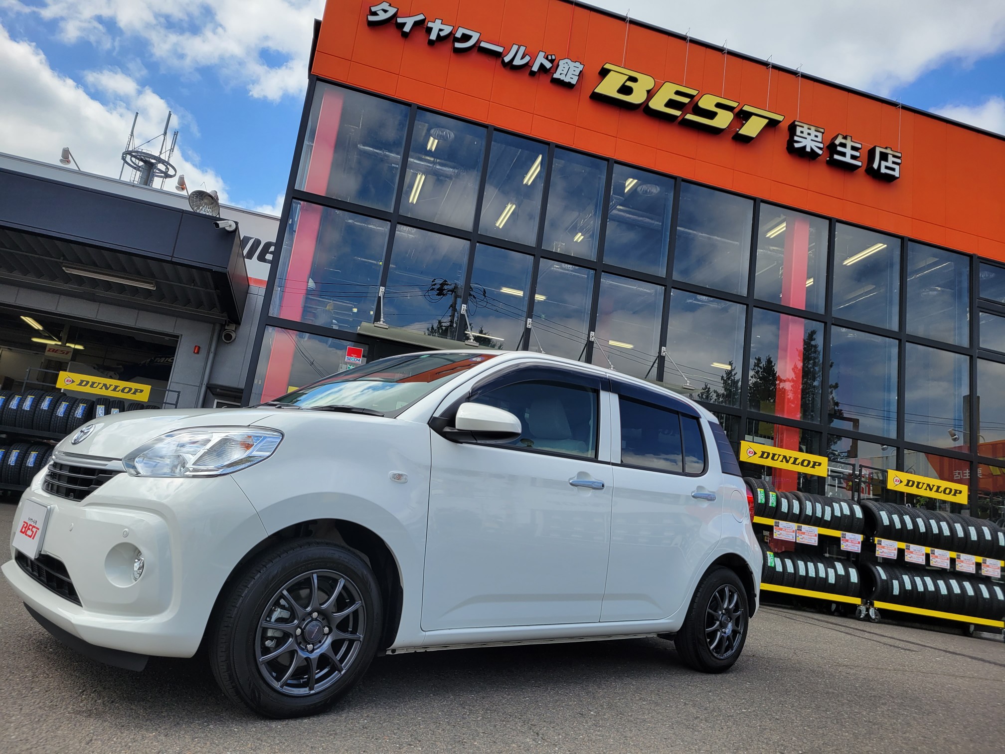 送料込み】アクア ヴィッツ ヴェルヴァチャージ 15インチ